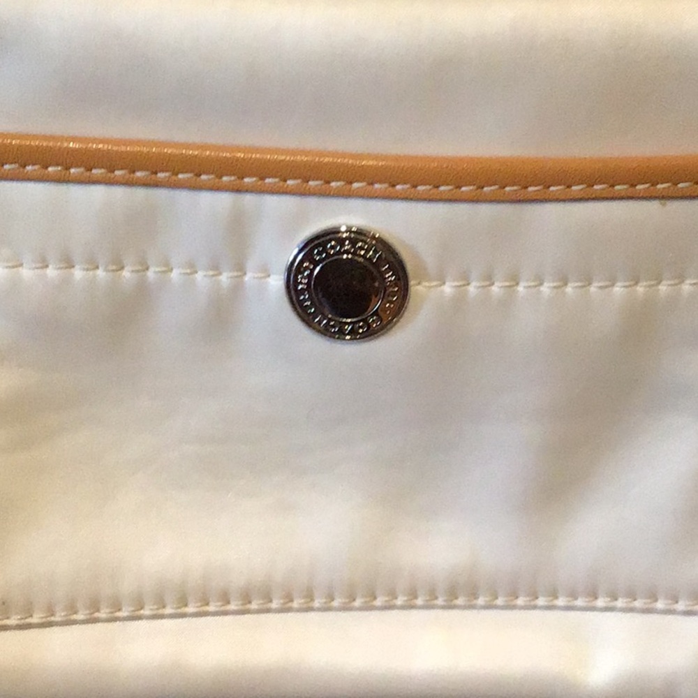 Purse - Picture 2 of 3